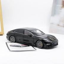 Carro Miniatura Porsche Panamera Turbo S | Escala 1:18