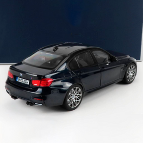 Carro Miniatura BMW M3 F80 | Escala 1:18