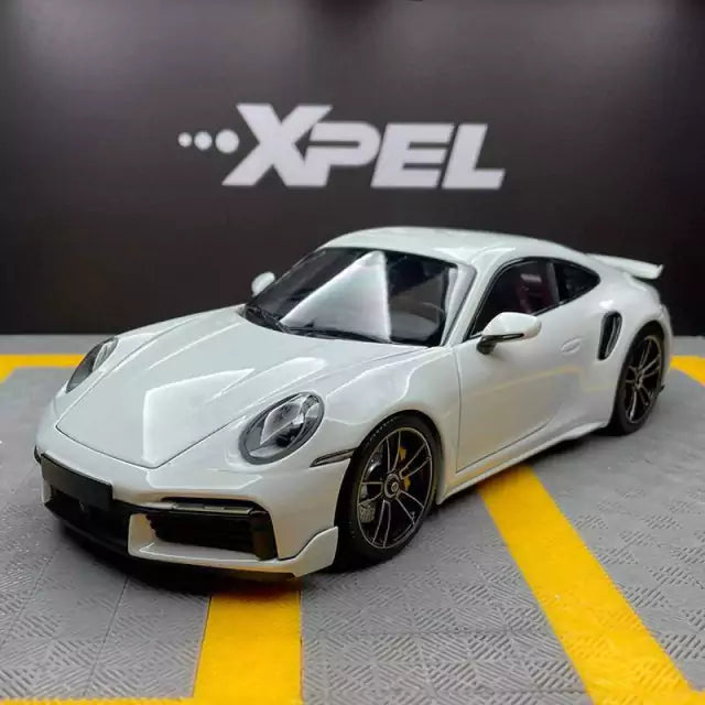 Carro Miniatura Porsche 911 (992) Turbo S | Escala 1:18
