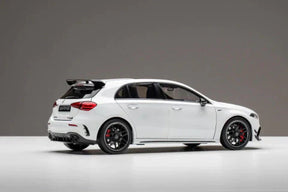 Carro Miniatura Mercedes AMG A45 S Escala 1:18