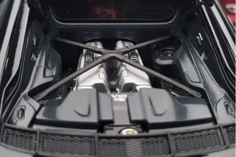 Carro Miniatura Audi R8 | Escala 1:18