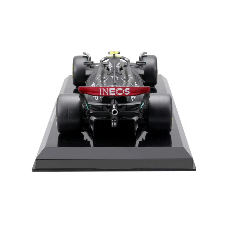Carro Miniatura F1 Mercedes W14 2023 | Escala 1:24