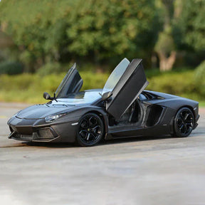 Carro Miniatura Lamborghini Aventador LP700-4 | Escala 1:24