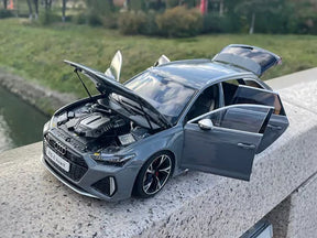 Carro Miniatura Audi RS6 Avant C8 2021 | Escala 1:18