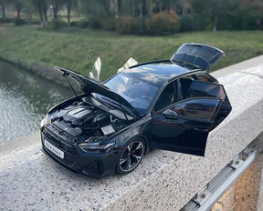 Carro Miniatura Audi RS6 Avant C8 2021 | Escala 1:18