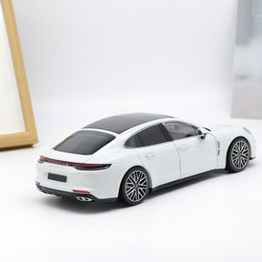 Carro Miniatura Porsche Panamera Turbo S | Escala 1:18