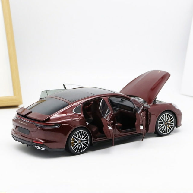 Carro Miniatura Porsche Panamera Turbo S | Escala 1:18
