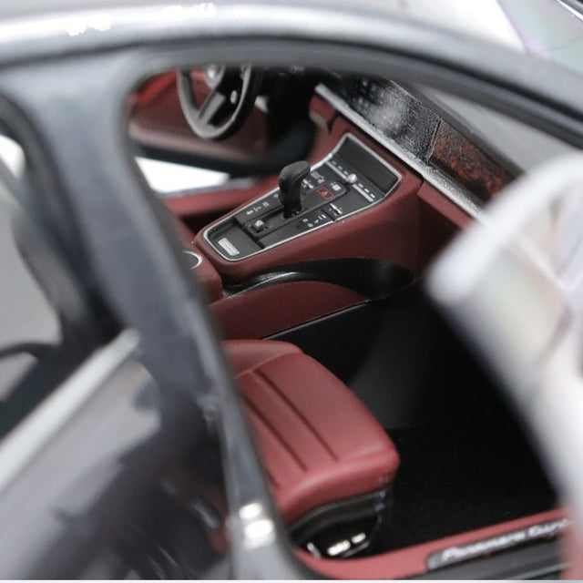 Carro Miniatura Porsche Panamera Turbo S | Escala 1:18